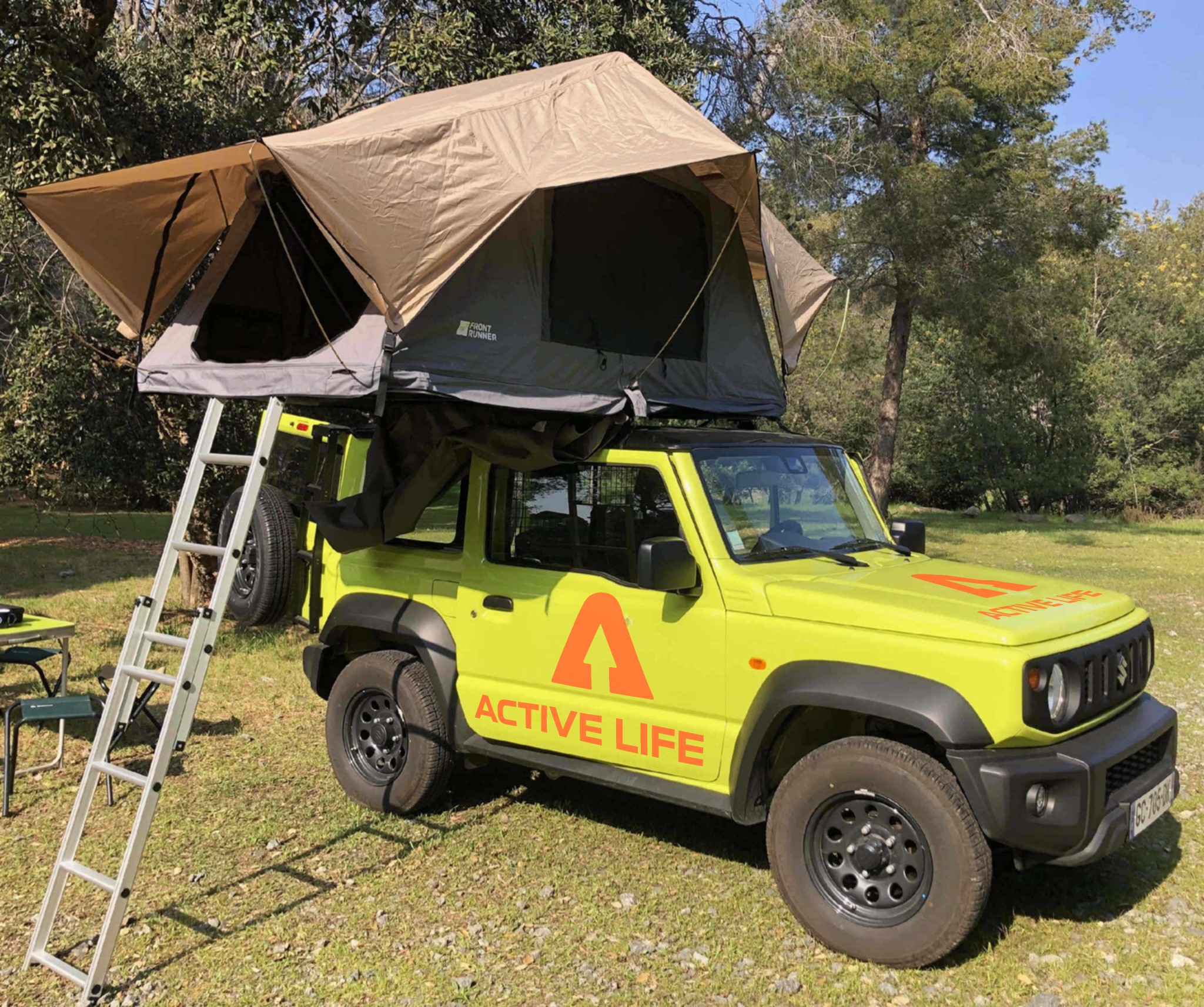 Suzuki Jimny ActiveLife with roof-top tent